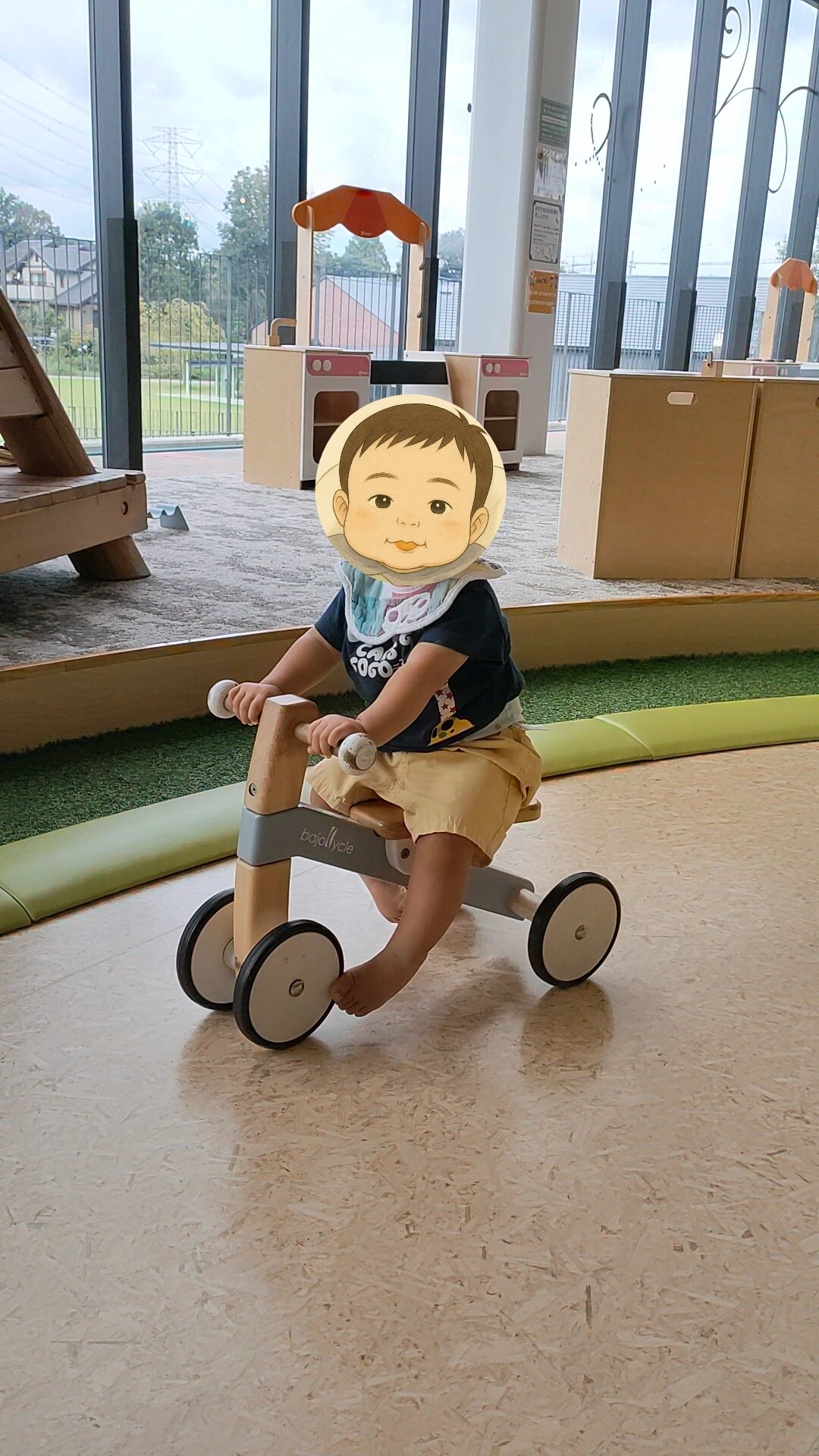 三輪車で遊ぶ、ちゃ太郎